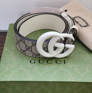 $599 Brand New Gucci GG Marmont Supreme Belt Canvas White 70/28 Enamel Buckle